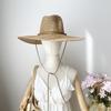 Vendite Calde Nuovo Stile Europeo e Americano Design a Spilla Cappello di Paglia Femminile Lettera Vuota Cappello da Sole Moda Catena Metallica Cappello Parasole