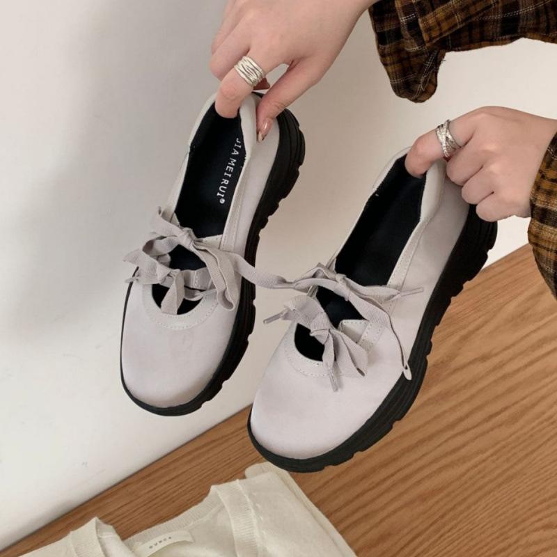 Inner height-increasing French Mary Jane shoes, new one-word single shoes with bow in spring and autumn 2025