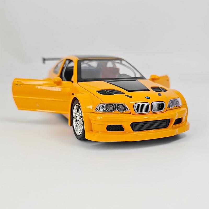1:24 Simulations-BMW M3 GTR Legierungs-Supercar-Modell mit Ton- und Lichtdämpfung, regenerativer Lenkung und Automobil-Ornamenten