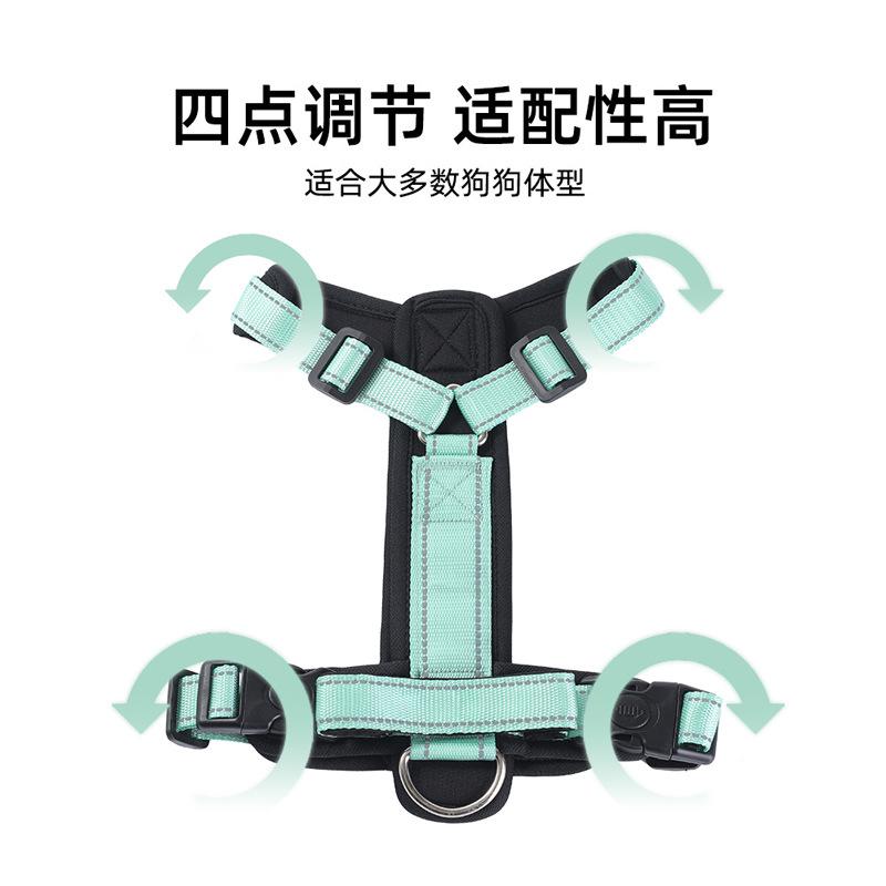 Eine bequeme, atmungsaktive und verschleißfeste I-förmige Hundeleine für Brust und Rücken des großen Hundes, um zu verhindern, dass er sich losreißt.