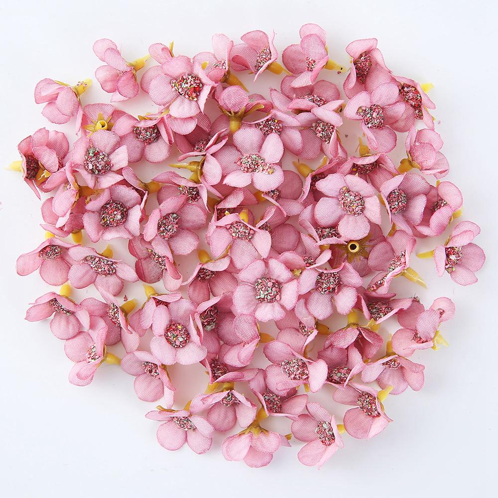 50/100 Stück Mini Gänseblümchen Künstliche Blumenköpfe Seide DIY Bilderrahmen Foto Requisiten Heimdeko Muttertag Hochzeit Dekoration