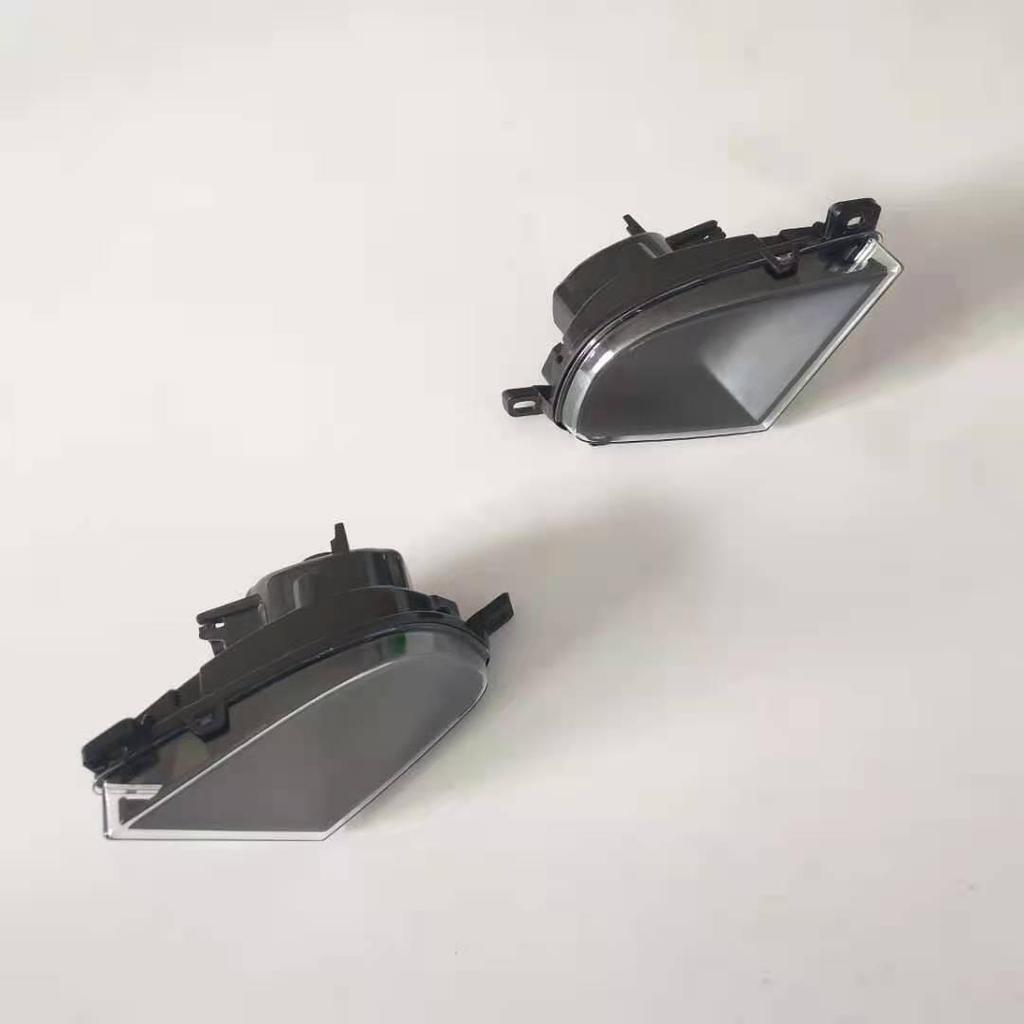 BMW Seria 5 E60 528i Proiectoare de ceață față: Bară față stânga și dreapta 63177177711 63177177712