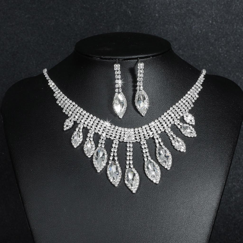 Shiny Full Diamond Flower Necklace Earrings Set Premium Sense Pieces Earrings Three-piece Set