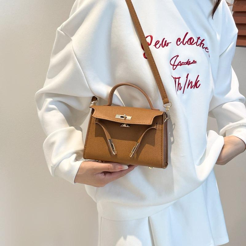 Bag Women's Summer 2025 New Lock Fashion Simple Trend Casual Women's Shoulder Bag Trend Crossbody Bag