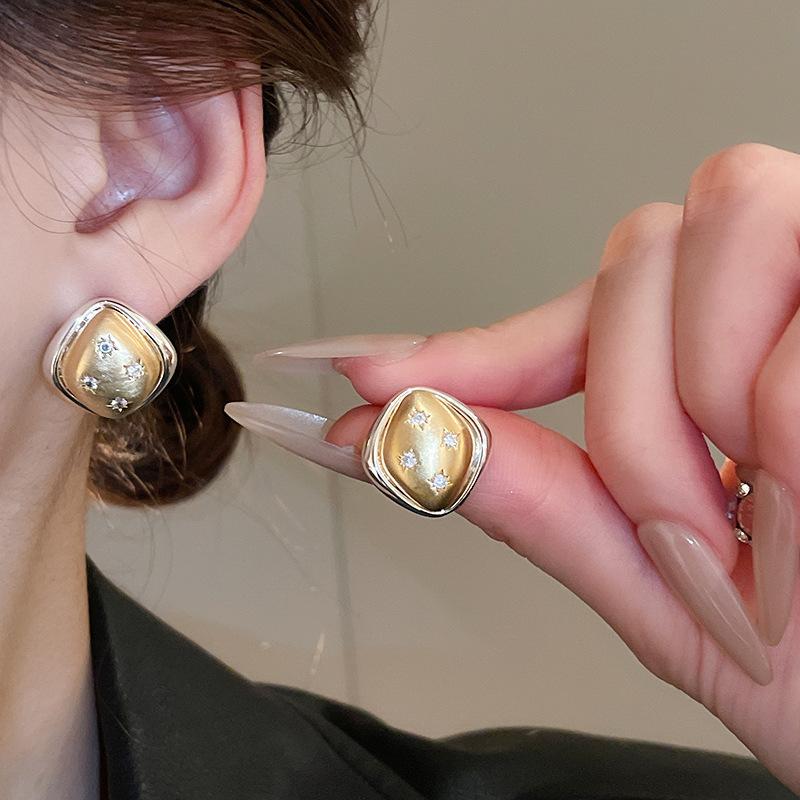 Silver Needle Flower Fringed Earrings French Light Luxury Temperament Earrings, Niche High-end Earrings