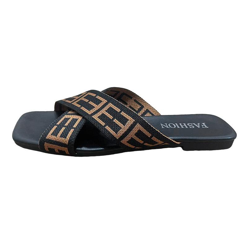 

Foreign trade explosion 35-42 large size square head flat bottom sandals women s elastic band cross letter one-word sandals 43