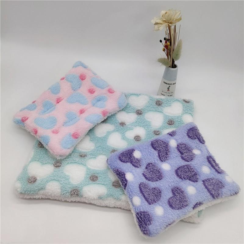 Winter Warm Small Guinea Pig Hamster Bed House House Nest Hamster Accessories Squirrel Hedgehog Rabbit Bed Mat 2 size