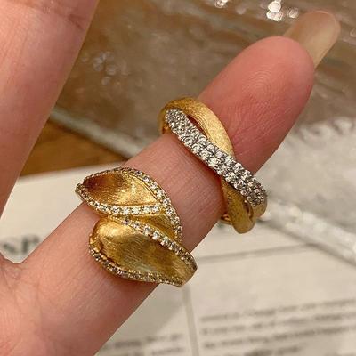 Classic Style Brushed Leaf Inlay Diamond Retro Rings for Women Inlay Diamonds Female Ring Banquet Layering Style Jewelry Gift