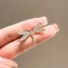 Elegant Pearl Brooch - High-End Minimalist Clothing Accessory
