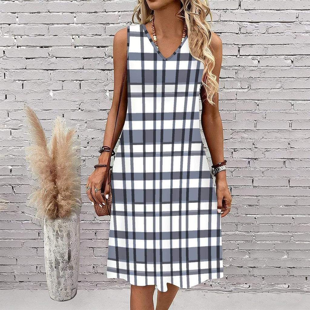 Plus Size V Neck Sleeveless Green Bamboo Valley Brook Print For Elegant Summer Daily Outfit