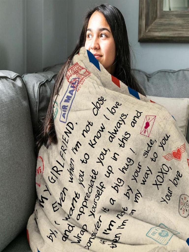 Wisegem Soft Cozy Throw Blanket x Perfect Romantic Gift for Girlfriends Christmas Birthday Valentines Day  Anniversary