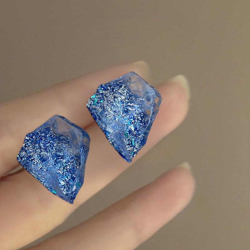 Irregular resin earrings niche design light luxury high-end stud earrings temperament fashion versatile exquisite earrings