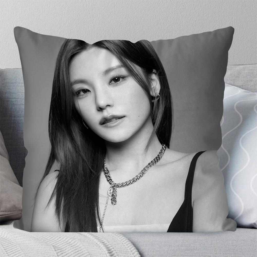 

Korean Female Singer Hwang Yeji Pillow Case Square Pillow Bedroom Sofa Leisure Comfort Cushion Living Room Home Decoration 40X40 12x12Inch