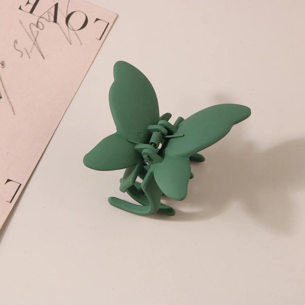 Sweet Frosted Matte Butterfly Hair Claw Clip Women Simple Solid Color Fashion Exquisite Shark Clip for Girl Hair Accessories