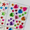 Mini Edelsteinaufkleber-Selbstklebend Mehrfarbig Sortierte Formen(Herzen,Sterne,Blumen)für DIY Basteln, Nagelkunst, Gesichts- und Körperdekoration
