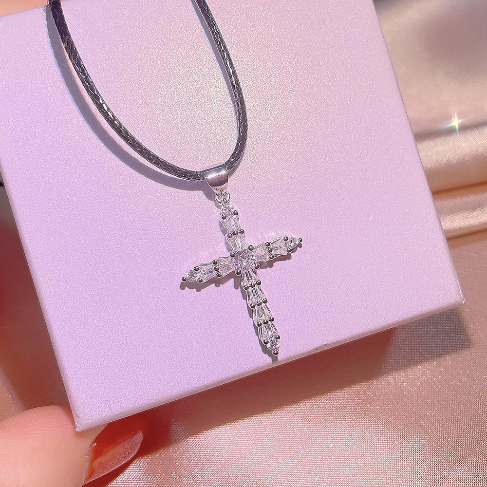 Ins Style Jewelry Flash Diamond Cross Necklace for Women Exquisite Personality Niche Design Sense Collarbone Chain for Women