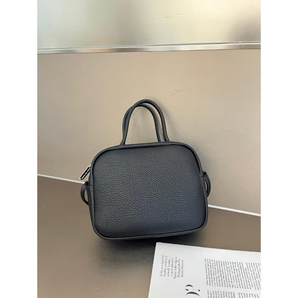 Top layer cowhide bowling bag, fashionable and versatile, retro and minimalist hand-held shoulder crossbody bag, small square bag