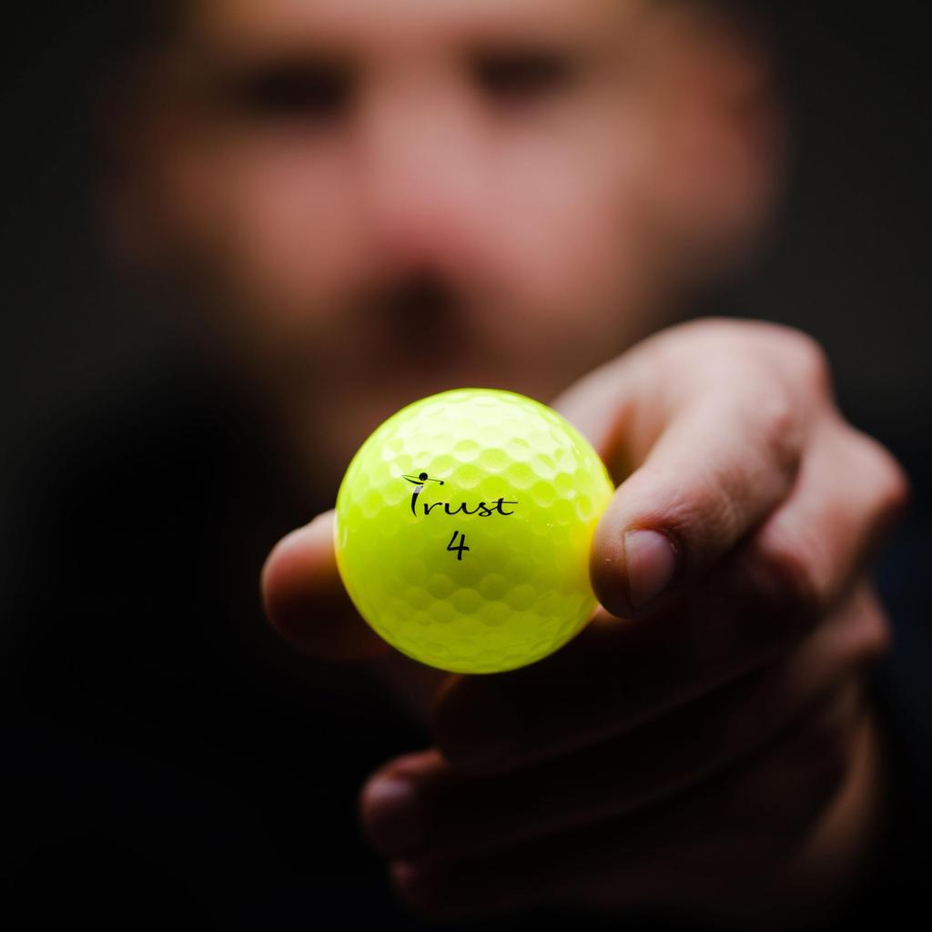 Trust Trust Golf Ball Aurora Does Not Stands Does Not Crystal Urethane Reactive Core 1 Dozen Aurora Yellow (Aurora) Cover, Out, Flies, Bend, Stops,