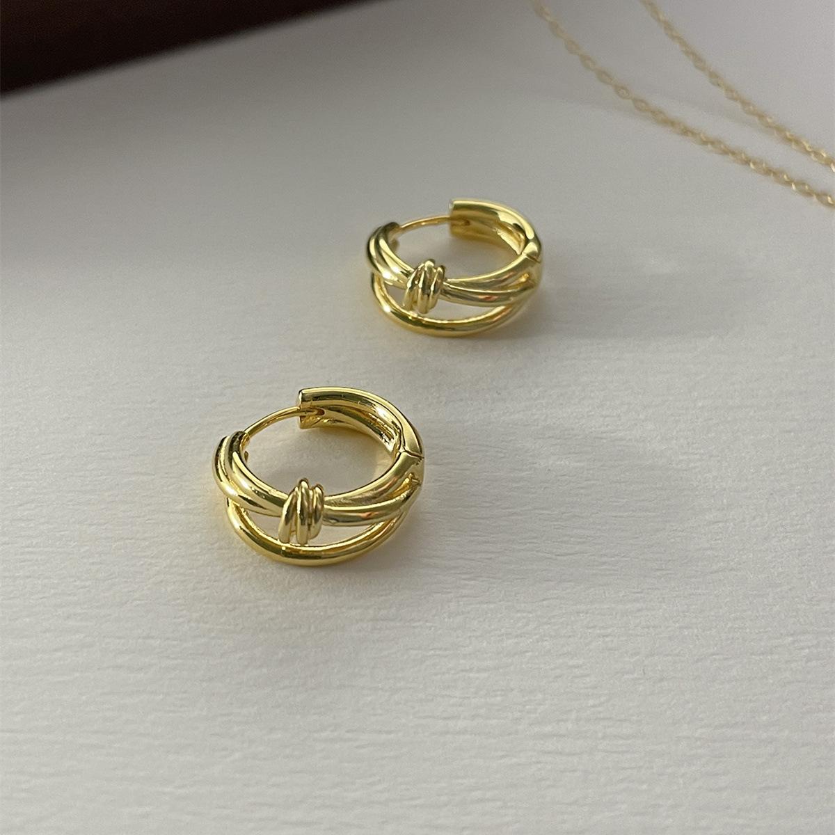 

Многослойные серьги-пусеты с узлами, серьги с холодным темпераментом, нишевые женские украшения для ушей, модные серьги с серебряными иглами, не вызывающие аллергию 925 silver needles