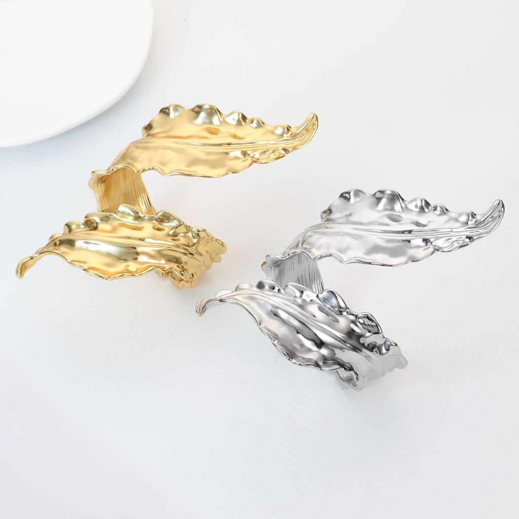 Premium women's bracelet gold-plated personality exaggerated leaf winding electroplated opening bracelet