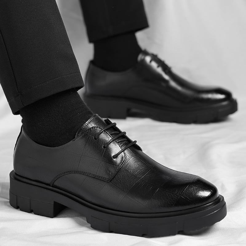 Autumn Leather Shoes Men's New Men's British Style Leather Shoes Brock Carved Business Dress Wedding Shoes