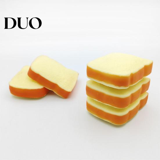 Portable Stress Toy 1/2Pcs Simulated Toast Relief Toy, Sliced Bread Squeeze Sensory Soft Stretchy Fake Food Fidget for Kids Teens Adults Hand