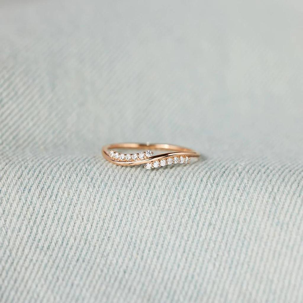 S925 Sterling Silver Rhinestone Wave Ring: European & American Style Luxury Index Finger Ring for Women