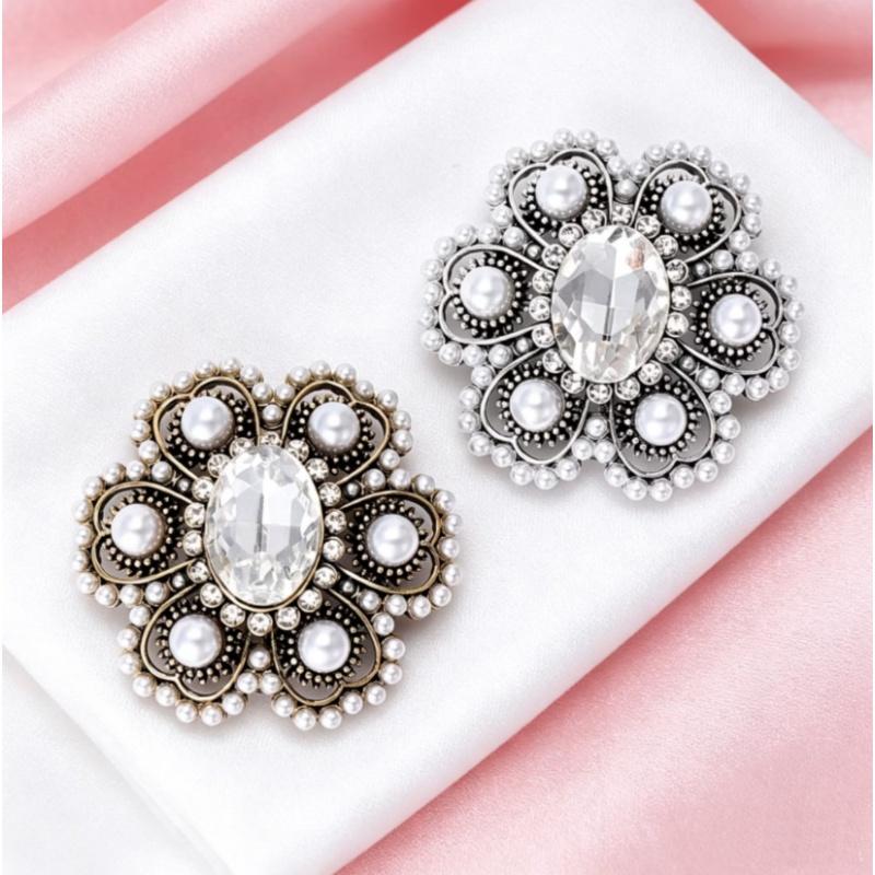 Baroque Style Brooches for Women with Rhinestones Pearls Unisex Design for Elegant or Formal Attire