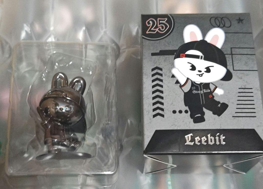 

[USED] Reno Leavitt Ecopa Metal Figure Strawberry Secret skzoo