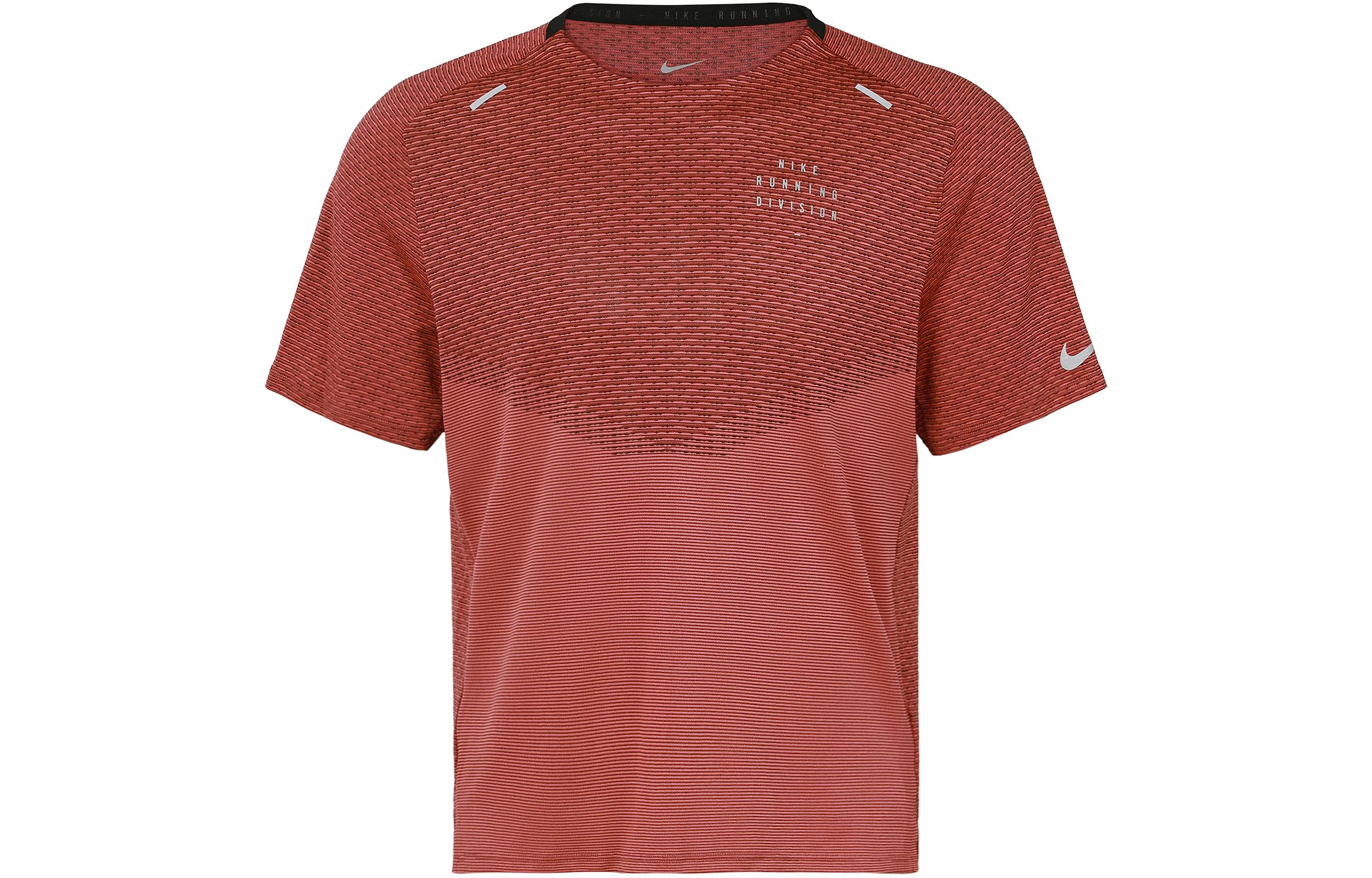

Nike T Shirts Men s Light Red Crew Neck Moderate Straight Fit DD4796-010 L