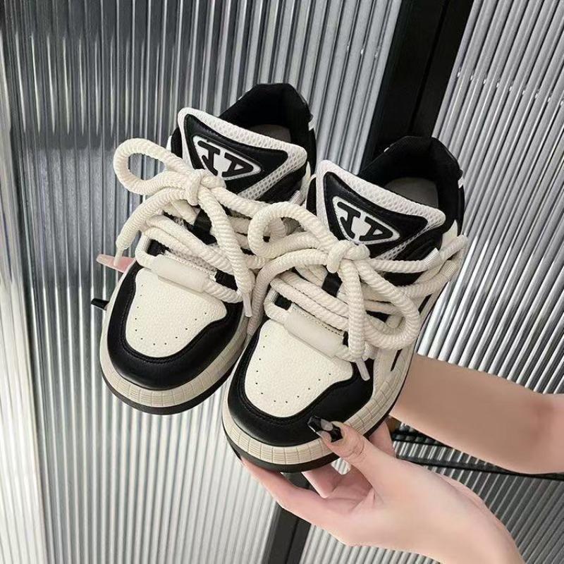 Hong Kong style bread shoes student white shoes breathable board shoes autumn new versatile casual sports shoes women