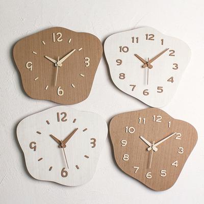 Decorative Clock High Precise Easy To Install Cloud Shaped Battery Powered Non-Ticking Silent Wall Clock