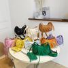 Shangxin Tang Yan same bag underarm pleated crescent bun mother shoulder bag retro rivet locomotive bag