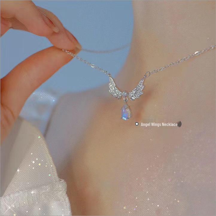 Butterfly Fairy Silver Necklace: Chic, Trendy, Elegant Clavicle Chain - Sweet & Cool High-End Accessory