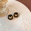 Luxurious And Sophisticated Earrings, Trendy Stud Earrings With A Retro Feel.