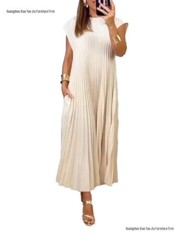 2026 Women's Autumn European & American Fashion: Elegant Sleeveless Round Neck Pleated Long Dress