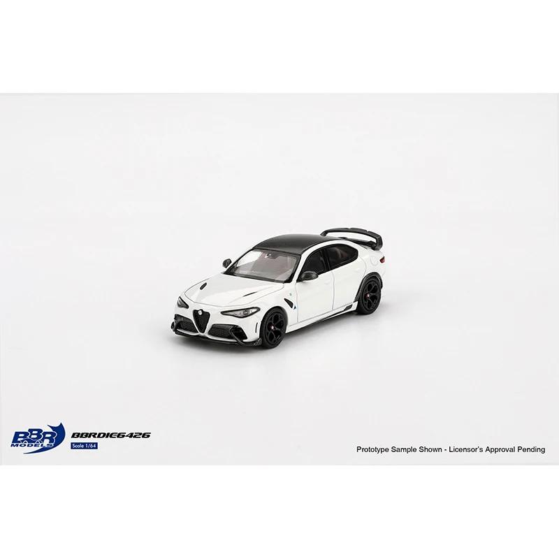 BBR 1:64 Alfa Romeo Giulia GTAm White Diecast Diorama Car Model Collection Toy