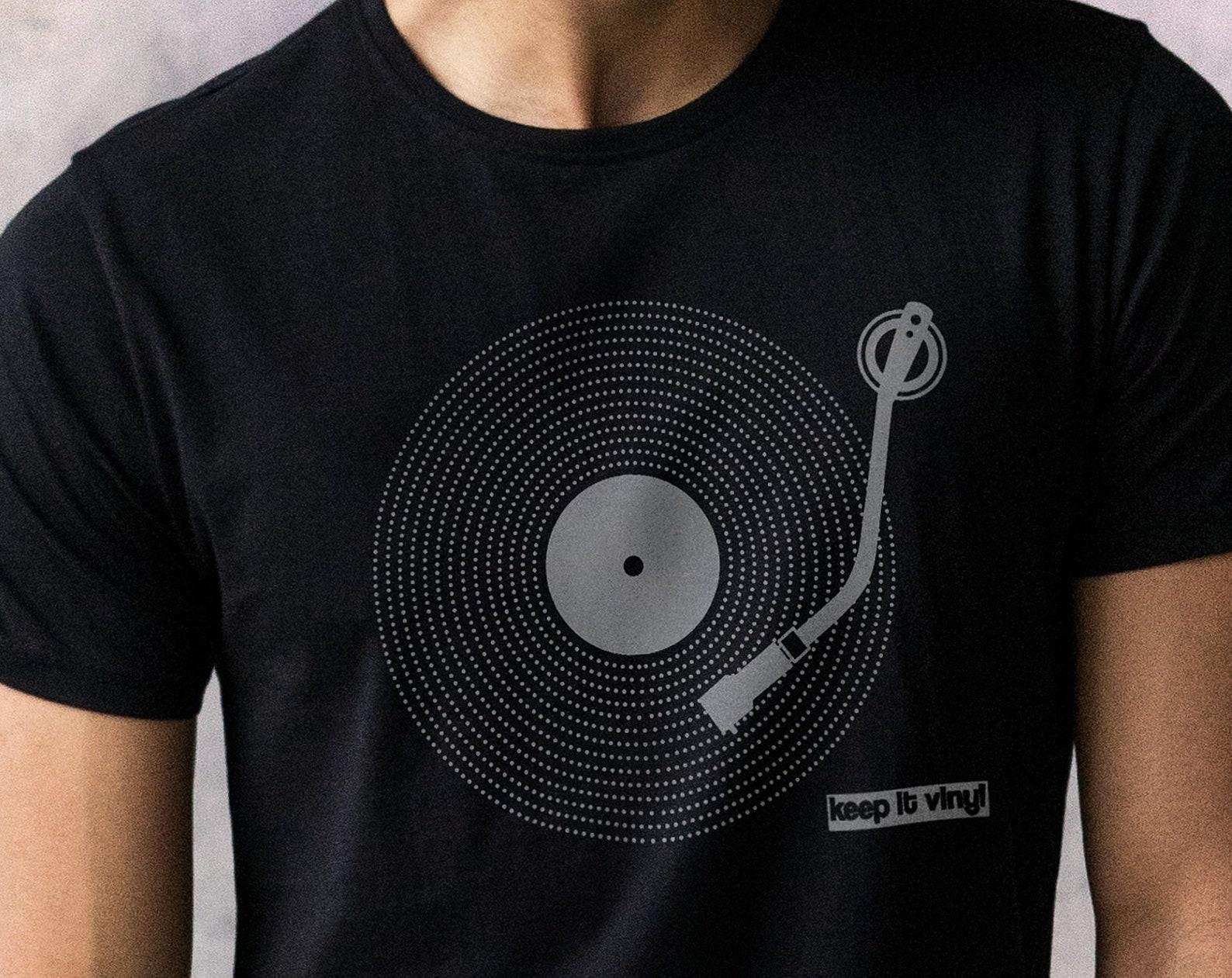 Keep It Vinyl T Shirt - LP Record Player Turntable Minimalist DJ Deck Retro Music Festival EDM House Mens Womens Graphic Printed Tee T-Shirt S