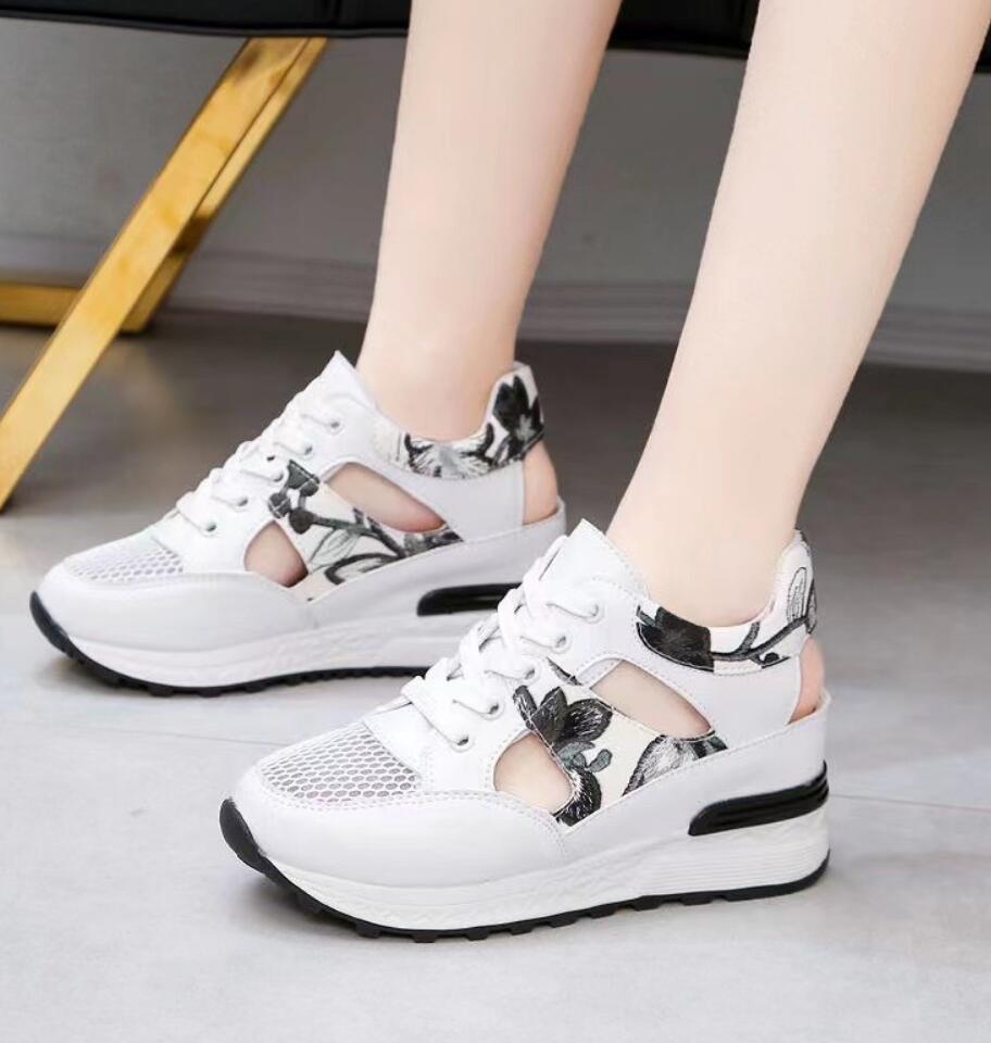 Fashion 2024 Summer New Breathable Mesh Sports Sandals Women Internal Increasee Sneakers Women Outdoor Lace Up Platform Tennis Shoes