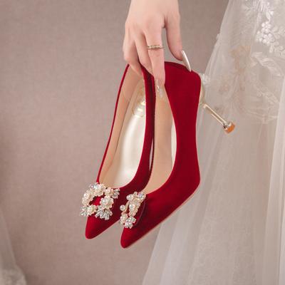 Κορεατική έκδοση εξειδικευμένα νυφικά παπούτσια stiletto παπούτσια νύφης Xiuhe νυφικό 2024 νέα μοντέλα δεν κουράζουν τα πόδια Κινεζικά νυφικά ψηλοτάκουνα