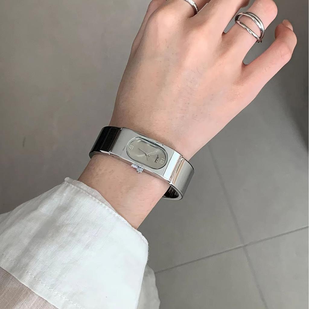 Fashionable Avant-garde Style Minimalist Women's Watches High-end Silver Gray Stainless Steel Bracelet Quartz Women's Watch Gift