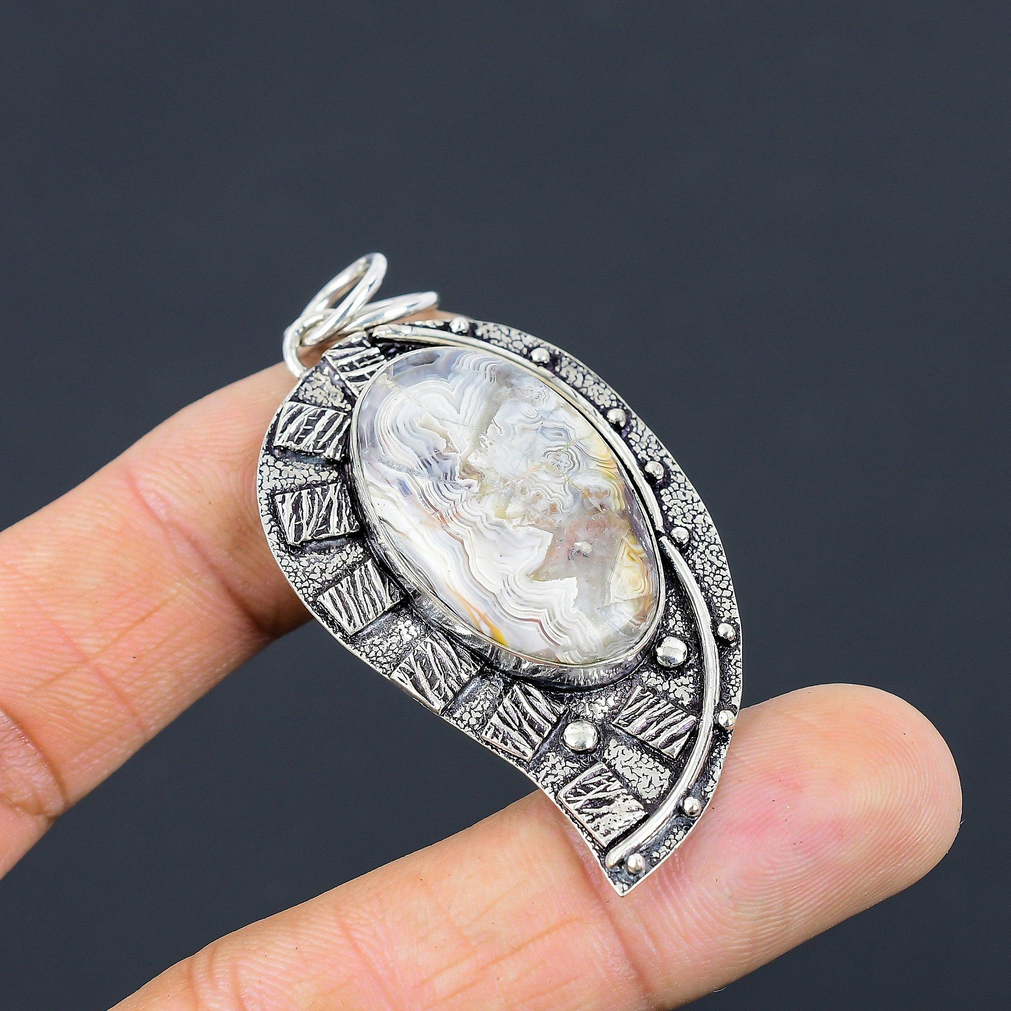 

Подарок для нее Подвеска из серебра 925 пробы с натуральным камнем агатом «сумасшедший кружевной»