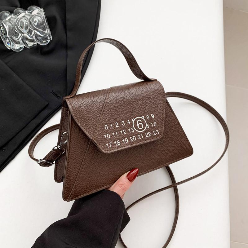 

Chic Minimalist Small Square Bag For Women Stylish Handbag Versatile Pu Fashion Accessory кавовий