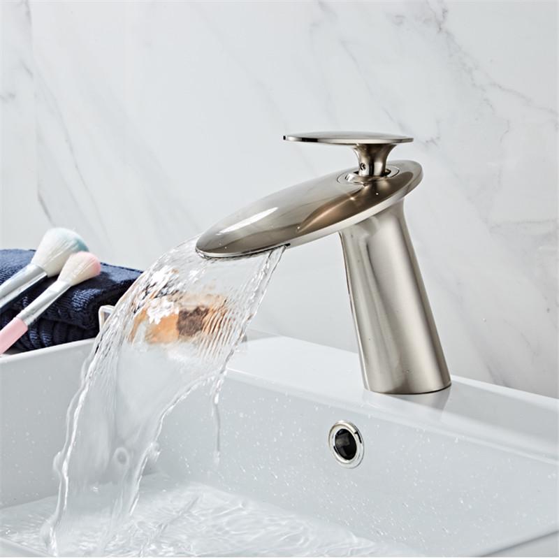 Brushed Gold Basin Faucet Brass Bathroom Faucet Waterfall Cold And Hot Mixer Sink Tap Single Handle Deck Mounted Gold/Rose Gold