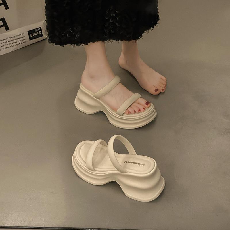thick-soled high-heeled cool slippers women's 2025 summer new outer wear fashionable and versatile casual small man with sandals
