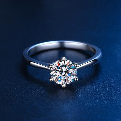 PT950 White Gold Classic Six Claws Moissanite Diamond Ring with the Same Platinum Carat Moissanite Diamond Ring Luxury Simple