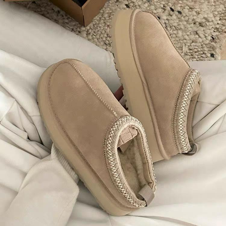 2025 Houmingzu Half Slippers: Women's Winter Plush Warm Cotton Shoes, One-Piece Fur Snow Boots for Outdoor Wear