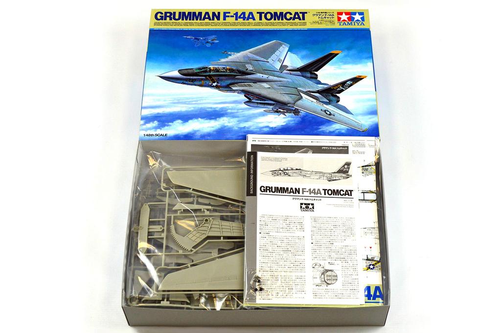 Tamiya Masterpiece Aircraft Series 114 Grumman Tomcat Plastic Model Kit 61114 1/48 No. F-14A