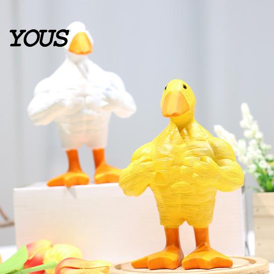 Pato Musculoso Accesorio de Escritorio Figura Musculosa de Resina, Estatua Fuerte de Fitness, Adorno Blanco Amarillo en Forma de Figura para Decoración de Mesa Hogar Oficina