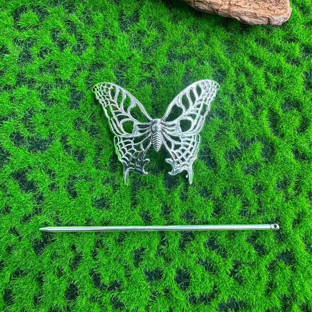 Trendy Butterfly Hairpins for Women - Fashionable Hair Accessories for Parties and Updos